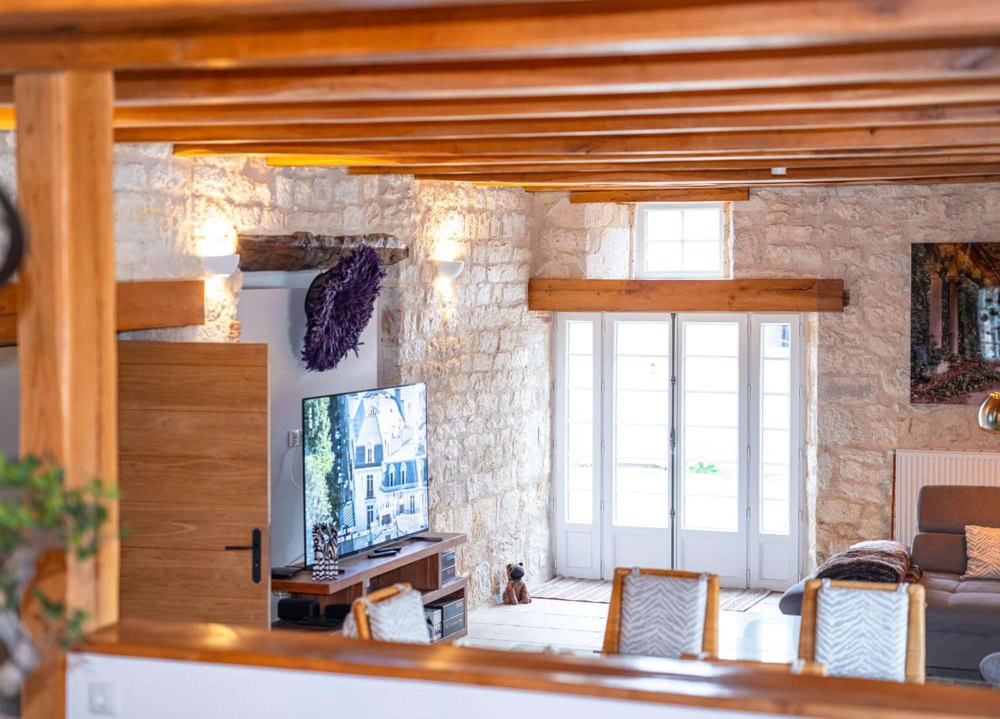 Villa Thun - Piscine - Maison De Caractere Au Milieu Des Vignes La Celle-sous-Gouzon Kültér fotó
